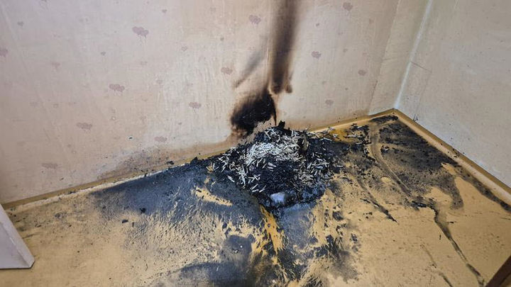 [진주=뉴시스] 진주소방서, 담배꽁초 화재.(사진=진주소방서 제공).2025.05.19.photo@newsis.com *재판매 및 DB 금지