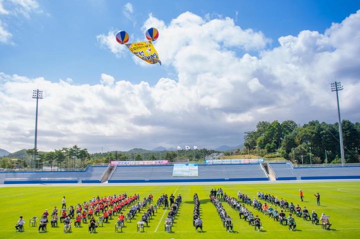 [고성=뉴시스] 고성종합운동장.(사진=고성군 제공)photo@newsis.com *재판매 및 DB 금지