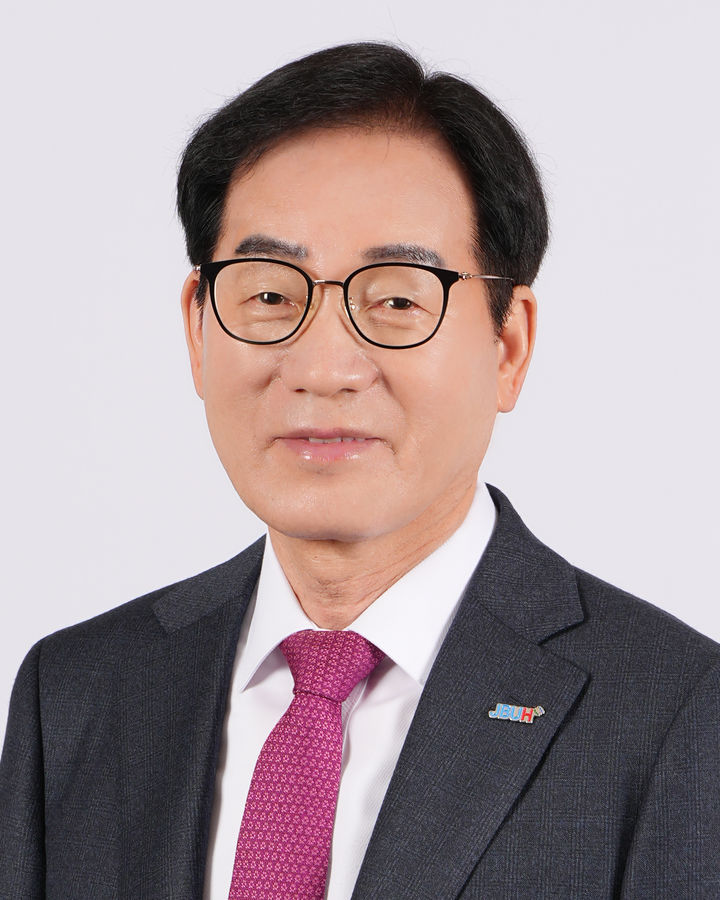 [전주=뉴시스] 정경복 전북대병원 상임감사. (사진=전북대병원 제공) 2025.05.19. photo@newsis.com *재판매 및 DB 금지