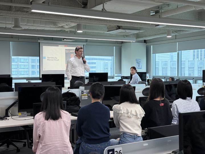 토마스 카소 네슬레코리아 대표가 네슬레코리아 본사를 방문한 숙명여대 학생들에게 인사말을 전하고 있다. (사진=숙명여대 제공) *재판매 및 DB 금지