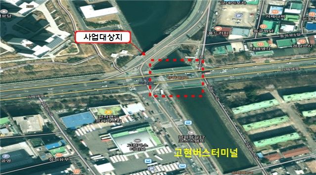 [거제=뉴시스] 신정철 기자= 거제시는 오는 26~31일 6일간 매일 밤 9시 30분부터 익일 5시까지 고현버스터미널 인근 '신현 제2교'에 대해 야간 교통 통제를 실시한다고 20일 밝혔다.사진은 교통통제구간 안내도.(사진=거제시 제공).2025.05.20. photo@newsis.com *재판매 및 DB 금지