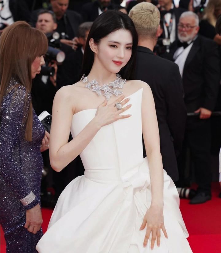 [서울=뉴시스] 한소희. (사진=인스타그램 캡처) 2025.05.21. photo@newsis.com *재판매 및 DB 금지