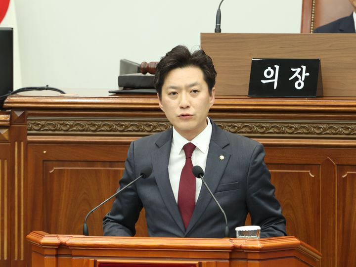 [창원=뉴시스] 강경국 기자 = 김영록 경남 창원시의원. (사진=창원시의회 제공). 2025.05.21. photo@newsis.com *재판매 및 DB 금지