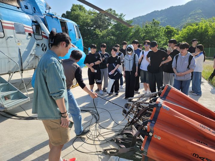 [대구=뉴시스]경북대 산림생태보호학과 산불 진화체계 현장견학 (사진=경북대 제공) photo@newsis.com *재판매 및 DB 금지