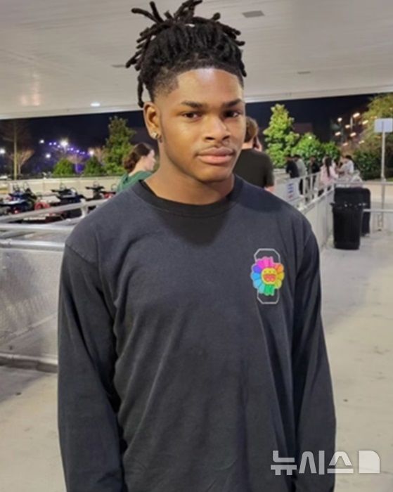 [뉴시스]친구가 쏜 총에 맞아 사망한 데릭 팔머(사진=워싱턴포스트)