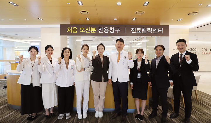 [대전=뉴시스]유성선병원이 본관 2층에 '첫 진료 전용 라운지'를 열어 본격적으로 운영에 나섰다.(사진=유성선병원 제공) 2025.05.22. photo@newsis.com *재판매 및 DB 금지