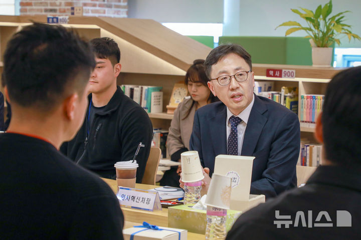 [서울=뉴시스] 연원장 인사혁신처장