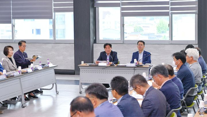 농촌협약사업 추진 경과, 향후 계획 등 회의 모습. *재판매 및 DB 금지