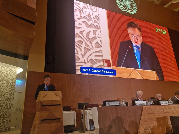 [서울=뉴시스] 조규홍 보건복지부 장관이 세계보건기구(WHO) 총회에서 기조연설을 하는 모습 (사진=보건복지부 제공) 2025.05.22. photo@newsis.com *재판매 및 DB 금지