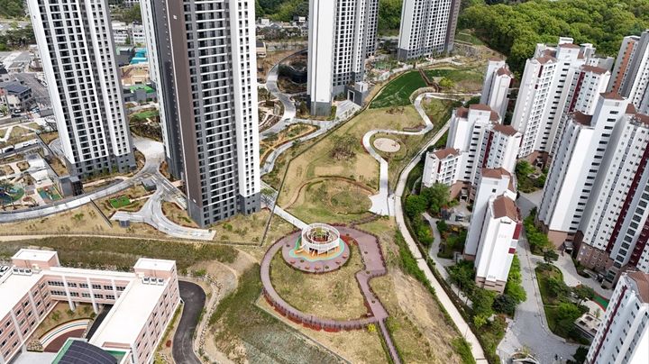 원주 중앙근린공원 2구역 솔샘배움터. *재판매 및 DB 금지