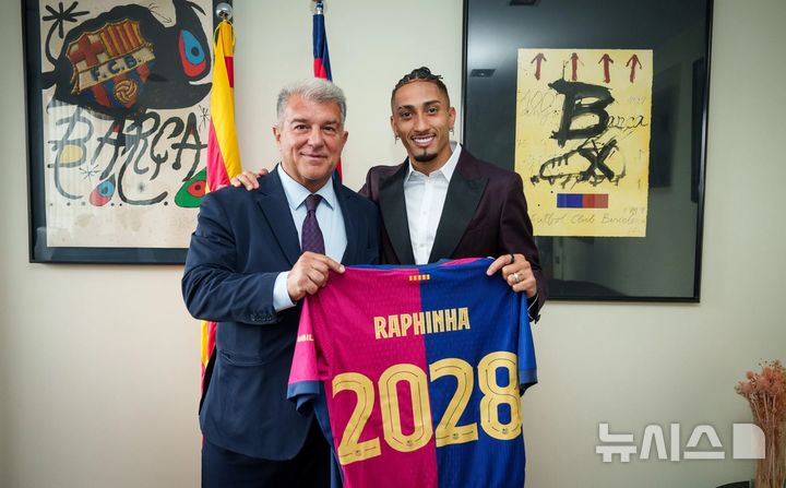 [서울=뉴시스] 스페인 프로축구 프리메라리가 FC바르셀로나 공격수 하피냐. (사진=FC바르셀로나 SNS 캡처) *재판매 및 DB 금지