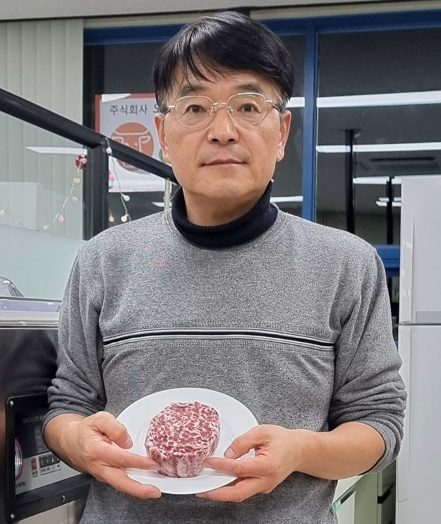 [진주=뉴시스]경상국립대 주선태 교수.(사진=경상국립대 제공).2025.05.23.photo@newsis.com *재판매 및 DB 금지