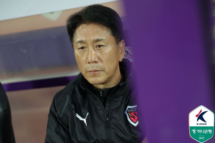 [안양=뉴시스]K리그1 포항 박태하 감독. (사진=한국프로축구연맹 제공)