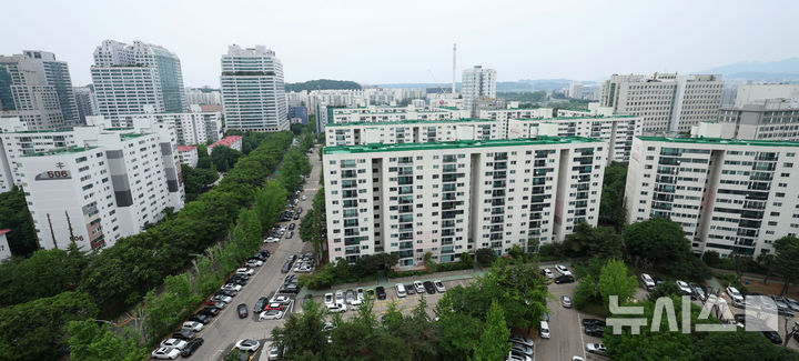 [서울=뉴시스] 김선웅 기자 = 사진은 23일 서울 양천구 목동아파트 6단지의 모습. 2025.05.23. mangusta@newsis.com