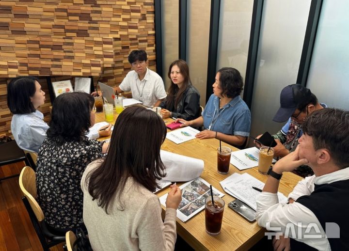 [창원=뉴시스]경남형 통합돌봄 지원 관련 민간협력회의.(사진=경남도 제공) 2025.05.25. photo@newsis.com