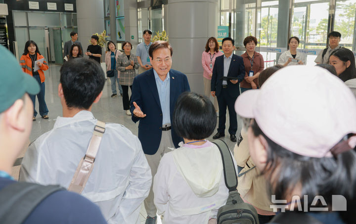 [전주=뉴시스] 전북특별자치도교육청은 26일부터 30일까지 싱가포르에서 특수교육대상학생과 학부모 등 30명이 참여하는 상반기 해외문화체험학습을 진행한다. (사진=전북교육청 제공) 2025.05.26. photo@newsis.com