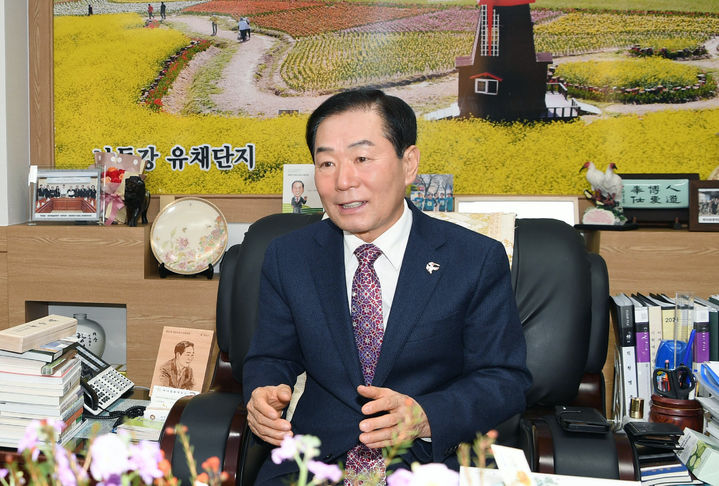 [창녕=뉴시스] 성낙인 창녕군수. (사진= 창녕군 제공) 2025.05.26. photo@newsis.com *재판매 및 DB 금지
