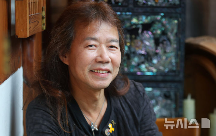 [서울=뉴시스] 김혜진 기자 = 배우 이상훈이 지난 23일 서울 종로구 더한옥에서 뉴시스와 인터뷰에 앞서 포즈를 취하고 있다. 2025.06.03. jini@newsis.com