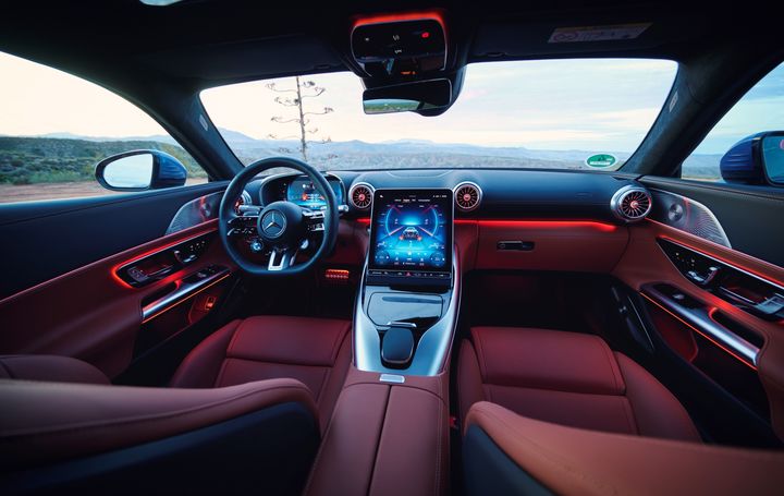 [서울=뉴시스] 더 뉴 메르세데스-AMG GT 55 4MATIC+ 인테리어. (사진=메르데세스-벤츠코리아 제공) photo@newsis.com *재판매 및 DB 금지