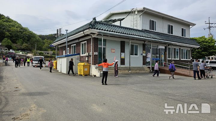[진천=뉴시스] 진천군 산사태 대피 훈련 자료사진.