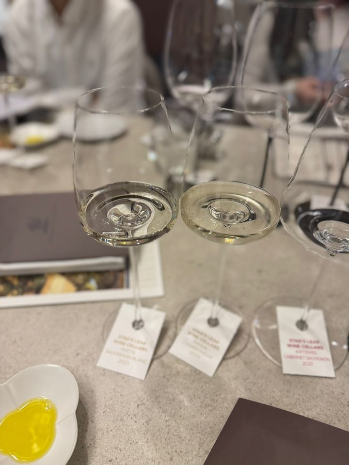 스택스 립 와인셀라의 화이트와인 아베타(왼쪽) 소비뇽블랑과 카리아 샤르도네. (사진=뉴시스DB) *재판매 및 DB 금지