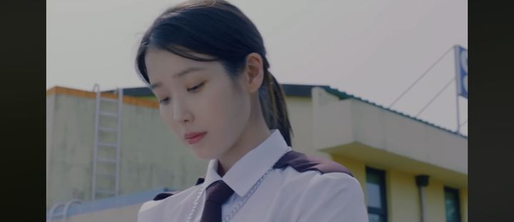 [서울=뉴시스] 아이유 '네버 엔딩 스토리' 뮤직비디오. (사진 = 유튜브 캡처) 2025.06.05. photo@newsis.com *재판매 및 DB 금지