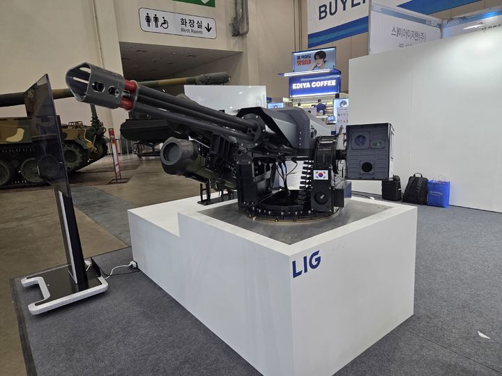 [창원=뉴시스] 강경국 기자 = SNT다이내믹스가 LIG넥스원과 협력으로 연구·개발한 3포열 20㎜ RCWS. (사진=SNT다이내믹스 제공). 2025.05.28. photo@newsis.com *재판매 및 DB 금지