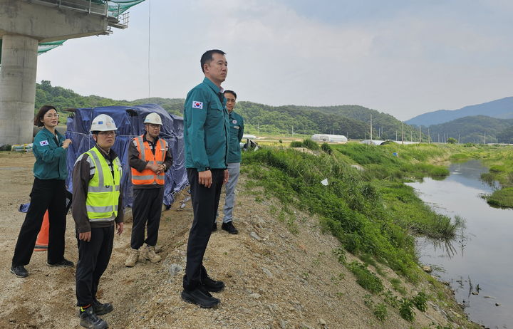 [합천=뉴시스] 합천군, 여름철 자연재난 사전대비 총력 하천점용허가 사업장 집중 점검 (사진=합천군 제공) 2025. 05. 28. photo@newsis.com *재판매 및 DB 금지