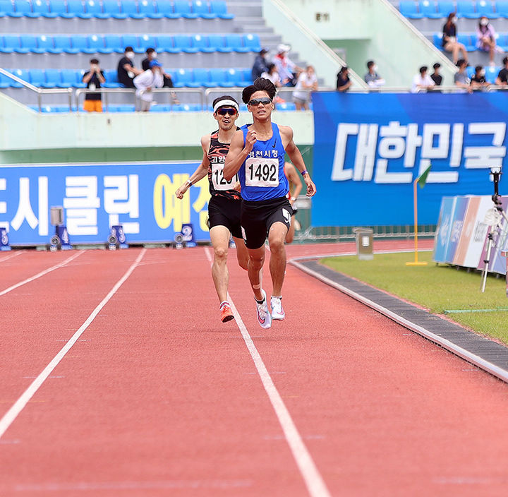 [서울=뉴시스] 2025 아시아육상경기선수권대회 남자 1500m 결선에서 2위에 오른 이재웅. 사진은 지난 2021년 제49회 KBS배전국육상경기대회 당시. (사진=대한육상연맹 홈페이지 캡처) *재판매 및 DB 금지
