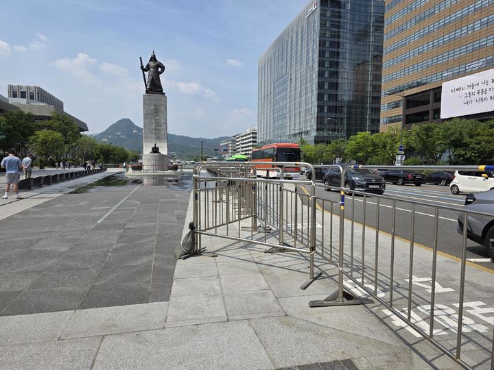 [서울=뉴시스]기존 안전펜스 설치 모습.