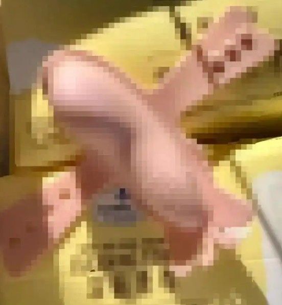 [서울=뉴시스]최근 공유자전거 안장 속에서 성인용품이 발견돼 충격을 주고 있다.(사진=신민완보) *재판매 및 DB 금지