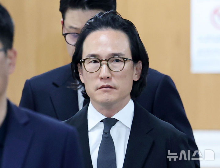 '횡령·배임 혐의' 한국앤컴퍼니 조현범, 대법 판단 받는다 - 뉴스 썸네일 이미지