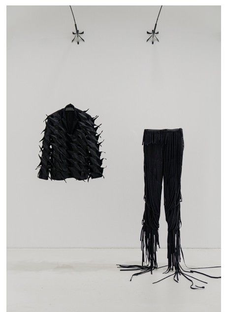 포스트아카이브팩션(파프), 투망 Casting the Net, 2025, Anodized aluminum, powder-coated steel, stainless steel, wire, hangers, garments, dimensions variable *detai *재판매 및 DB 금지