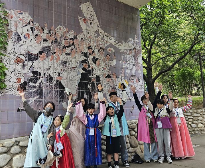 [대구=뉴시스] 대구시교육청은 온(溫)통맘과 함께 떠나는 우리동네 행복 투어를 운영한다. (사진 = 대구시교육청 제공) 2025.05.30. photo@newsis.com *재판매 및 DB 금지