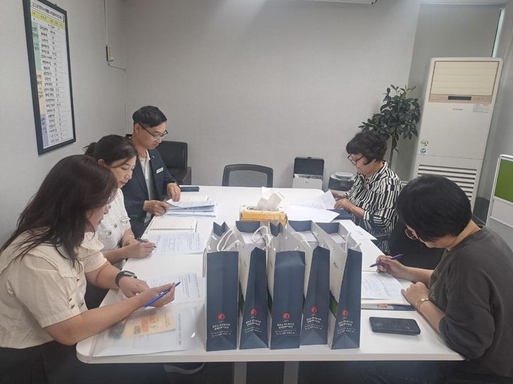 [합천=뉴시스] 합천군 재가 의료급여사업 협력의료기관 간담회 실시 (사진=합천군 제공) 2025. 05. 30. photo@newsis.com&nbsp; *재판매 및 DB 금지