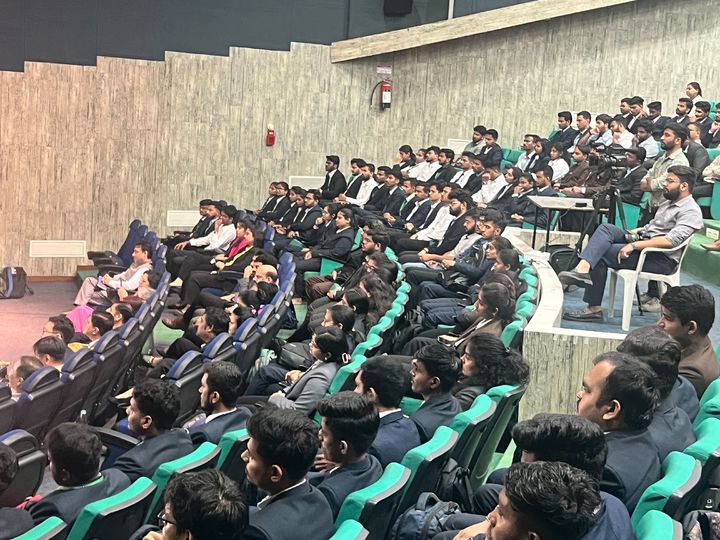 [서울=뉴시스] 지난 28일 인도 마하라슈트라주 푸네에서 열린 '인도 소프트웨어(SW) 개발자 인재 매칭 페스티벌'. (사진=중소벤처기업부 제공) 2025.06.01. photo@newsis.com *재판매 및 DB 금지