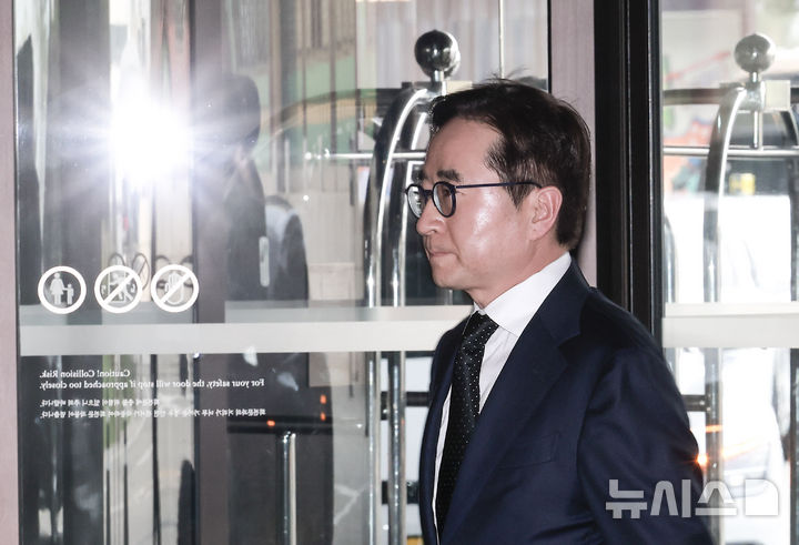 [서울=뉴시스] 정병혁 기자 = 장덕현 삼성전기 대표이사&nbsp; 사장이 30일 서울 중구 신라호텔에서 열린 2025년 삼성호암상 시상식에 참석하고 있다. 2025.05.30. jhope@newsis.com