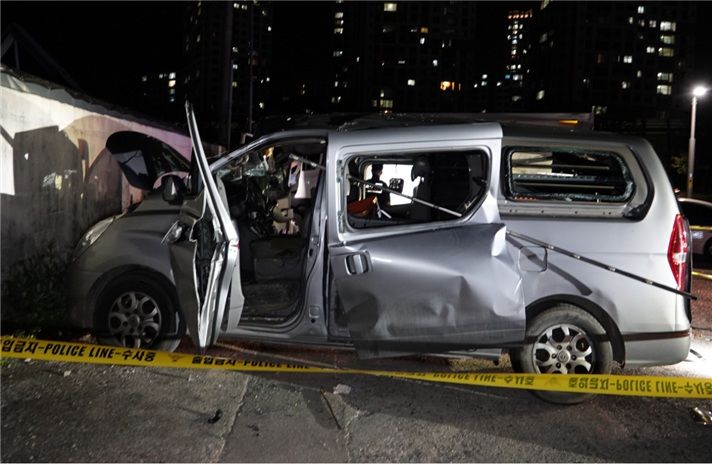 [세종=뉴시스] 지난 30일 오후 10시19분께 세종시 금남면 용포리 한 공터 출장용접 차량에 실린 LPG가스 폭발사고가 나 차량이 크게 부서진 모습. (사진=세종소방서 제공) 2025.05.31. photo@newsis.com *재판매 및 DB 금지