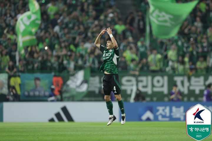 [서울=뉴시스]K리그1 전북 박진섭 결승골. (사진=한국프로축구연맹 제공)