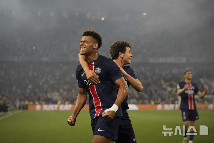 [뮌헨=AP/뉴시스] 프랑스 프로축구 리그앙 파리 생제르맹(PSG)의 데지레 두에. 2025.05.31.