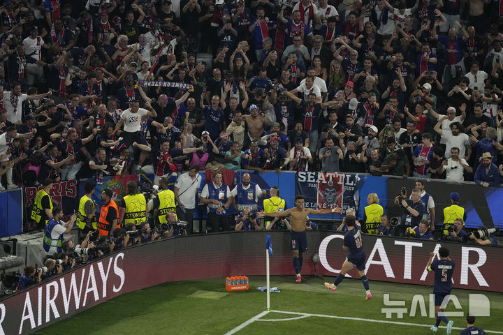 [뮌헨=AP/뉴시스] 프랑스 프로축구 리그앙 파리 생제르맹(PSG)의 데지레 두에. 2025.05.31.