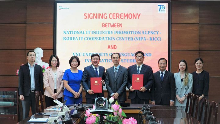 [서울=뉴시스] 정보통신산업진흥원(NIPA) 하노이IT지원센터가 베트남 하노이에 있는 국립하노이외국어대학교(ULIS)와 IT전문 한국-베트남 통역사 양성을 위한 업무협약(MoU)을 체결했다. (사진=NIPA 제공) *재판매 및 DB 금지
