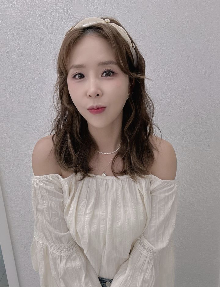 [서울=뉴시스] 신지. (사진=신지 인스타그램 캡처) 2025.06.02. photo@newsis.com *재판매 및 DB 금지