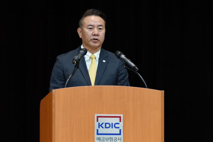 예금보험공사 유재훈 사장이 2일 서울 중구 예금보험공사 청계홀에서 창립 29주년 기념사를 하고 있다. (사진=예금보험공사 제공) photo@newsis.com *재판매 및 DB 금지