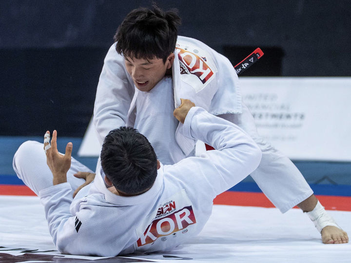 [경산=뉴시스]경일대, 2025 아시아주짓수선수권대회 금·은 획득 *재판매 및 DB 금지