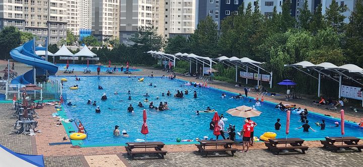 [대전=뉴시스] 대전 대덕구 로하스산호빛공원 야외수영장. (사진=뉴시스 DB). photo@newsis.com *재판매 및 DB 금지