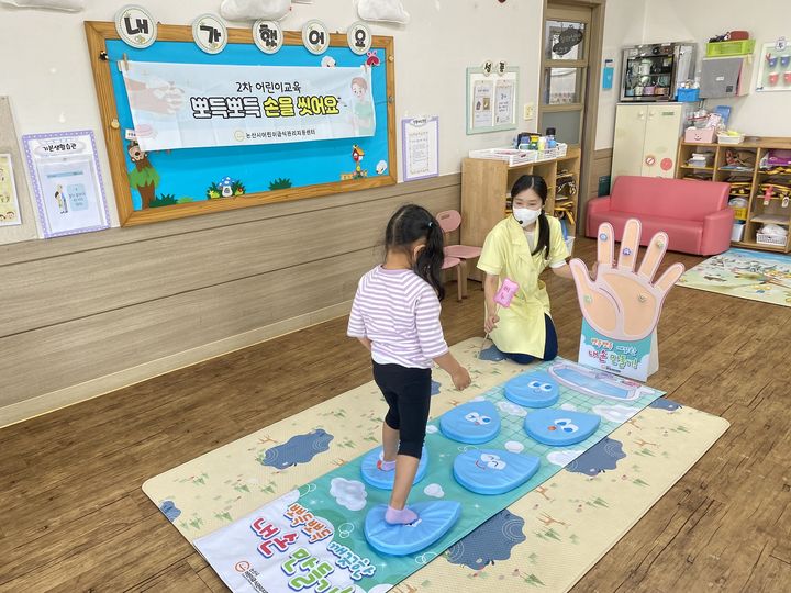 [논산=뉴시스] 논산시 어린이·사회복지급식관리지원센터는 9일부터 27일까지 어린이급식소 25곳과 사회복지급식소 20곳을 대상으로 위생 교육을 실시한다. (사진=논산시 제공) 2025.06.04. photo@newsis.com *재판매 및 DB 금지