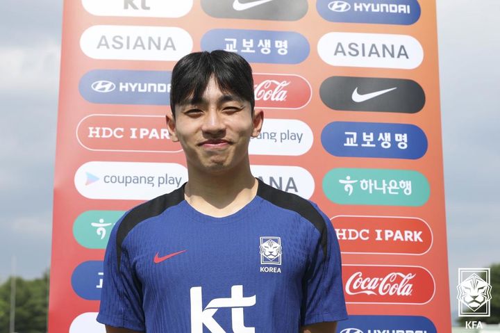 [서울=뉴시스] 부상으로 남자 22세 이하(U-22) 축구대표팀에서 소집 해제된 이현주. (사진=대한축구협회 제공) *재판매 및 DB 금지