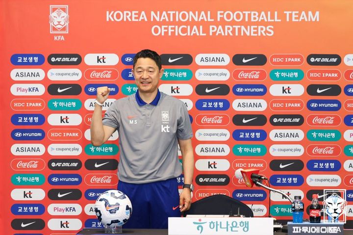 [서울=뉴시스] 남자 22세 이하(U-22) 축구대표팀의 이민성 신임 감독. (사진=대한축구협회 제공) *재판매 및 DB 금지