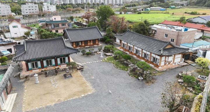 [울산=뉴시스] 울산시는 울주군 상북면 ‘용화사(주지 현장, 대한불교 조계종)’의 역사적 가치와 문화적 의미를 인정해 시 전통사찰로 지정·등록했다고 5일 밝혔다. 사진은 용화사 전경. (사진= 울산시 제공) 2025.06.05.photo@newsis.com *재판매 및 DB 금지